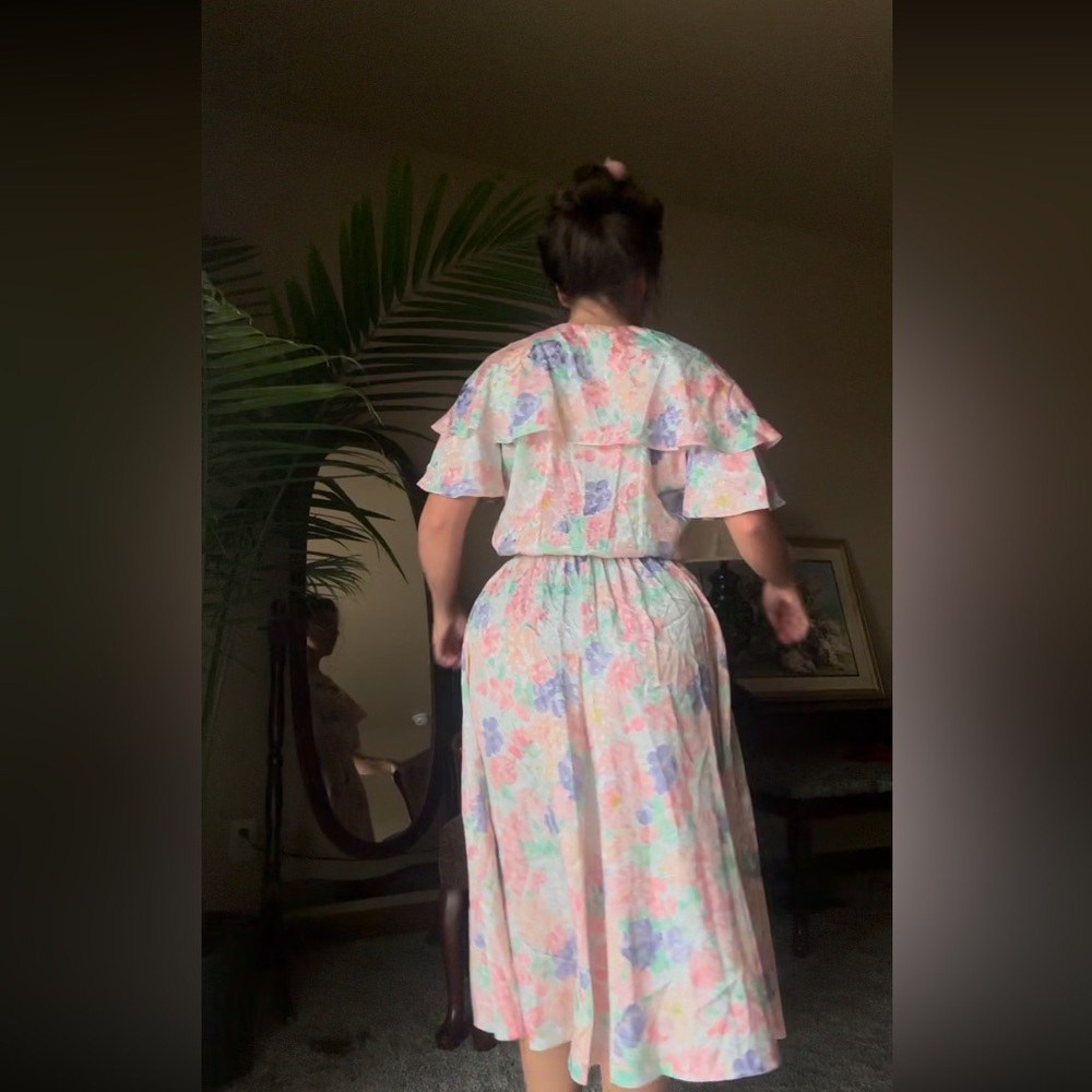 Vintage Floral Midi Dress - Picture 3 of 7